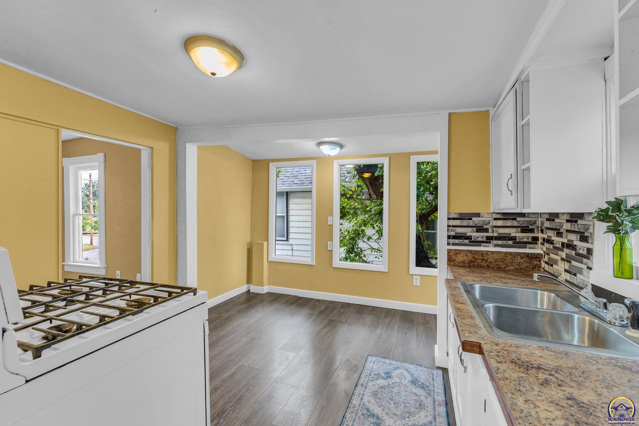 731 Southwest Lincoln Street Topeka, KS 66606 - Photo 21 of 28