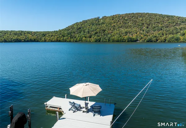 $1,995,000 | 126 Sherry Lane, New Milford, CT 06776