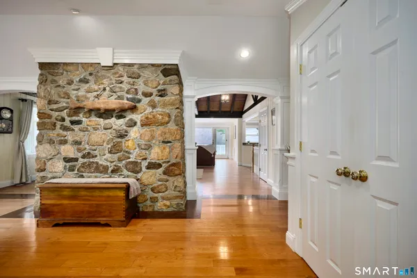 $1,995,000 | 126 Sherry Lane, New Milford, CT 06776