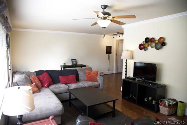 34 Reese Road Asheville, NC 28805 - Photo 4 of 19 Gallery Image 4
