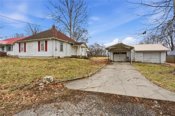 $62,500 | 526 North Street, Hardin, MO 64035