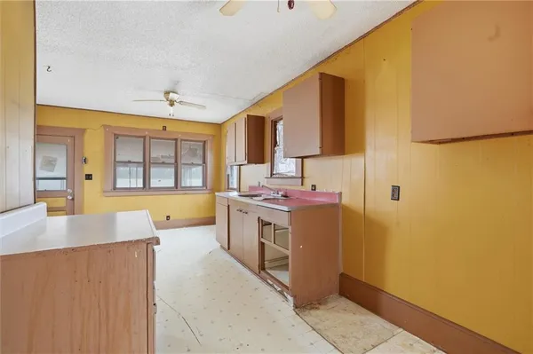 $62,500 | 526 North Street, Hardin, MO 64035