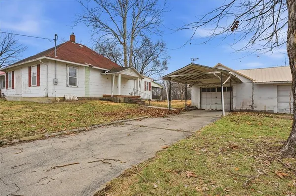 $62,500 | 526 North Street, Hardin, MO 64035