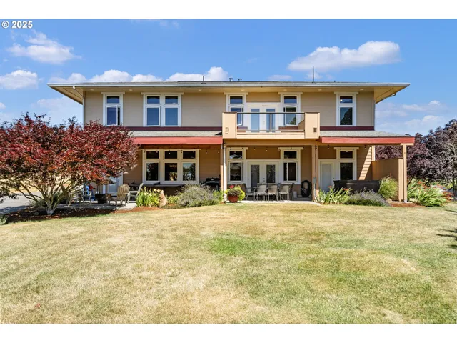 a front view of house with yard