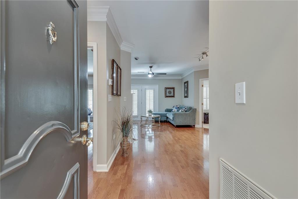 175 15th Street Northeast, Unit 411 Atlanta, GA 30361 - Photo 3 of 29