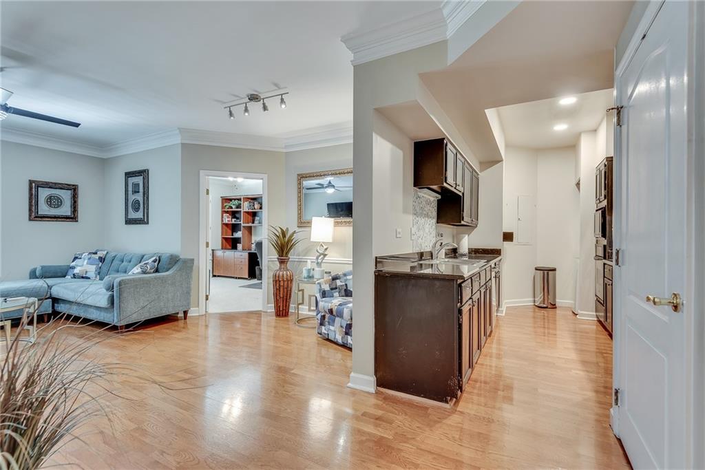 175 15th Street Northeast, Unit 411 Atlanta, GA 30361 - Photo 4 of 29