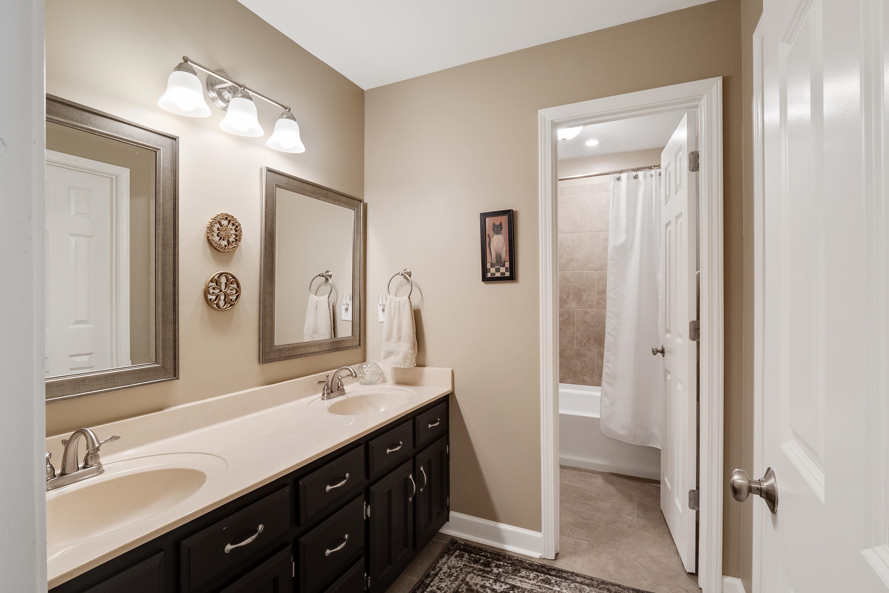 1241 Macon Ridge Drive Collierville, TN 38017 - Photo 17 of 24 Gallery Image 17