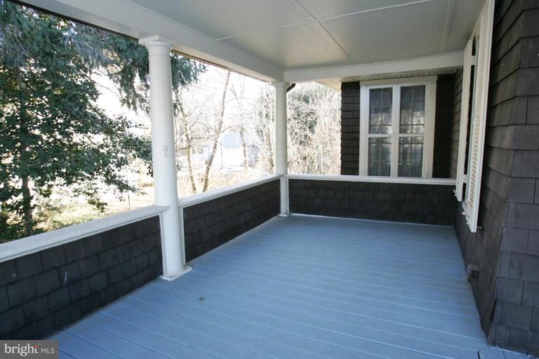 401 Cedarcroft Road Baltimore, MD 21212 - Photo 13 of 24 Porch