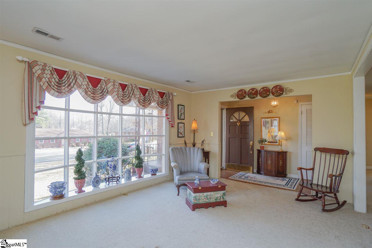 300 Lions Club Road Greenville, SC 29617 - Photo 4 of 31 Gallery Image 4
