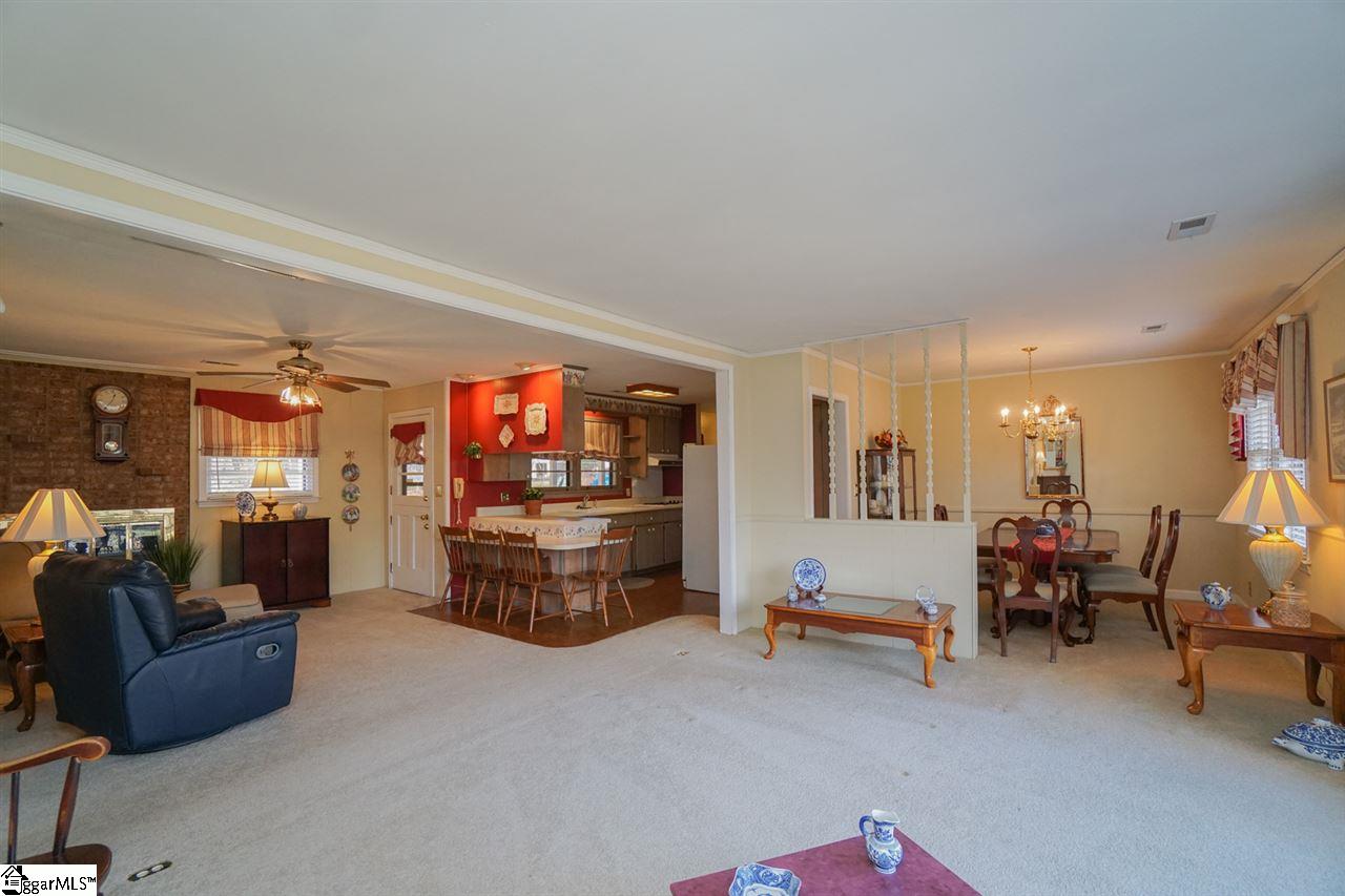 300 Lions Club Road Greenville, SC 29617 - Photo 9 of 31 Gallery Image 9