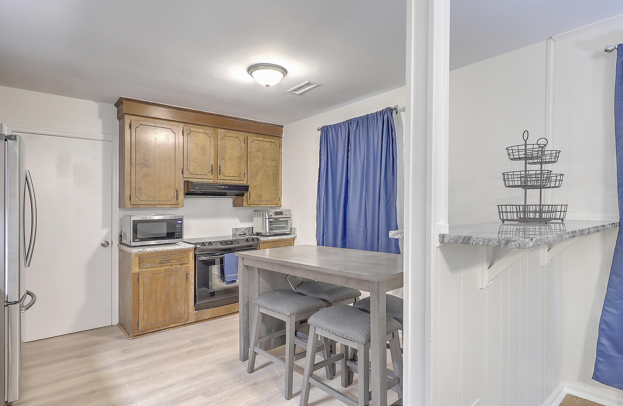 616 Semaht Street Charleston, SC 29412 - Photo 11 of 22 1R3A0972_3_4_5_6_7_8