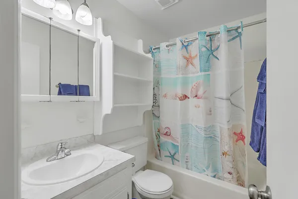 $3,300 | 616 Semaht Street, Charleston, SC 29412