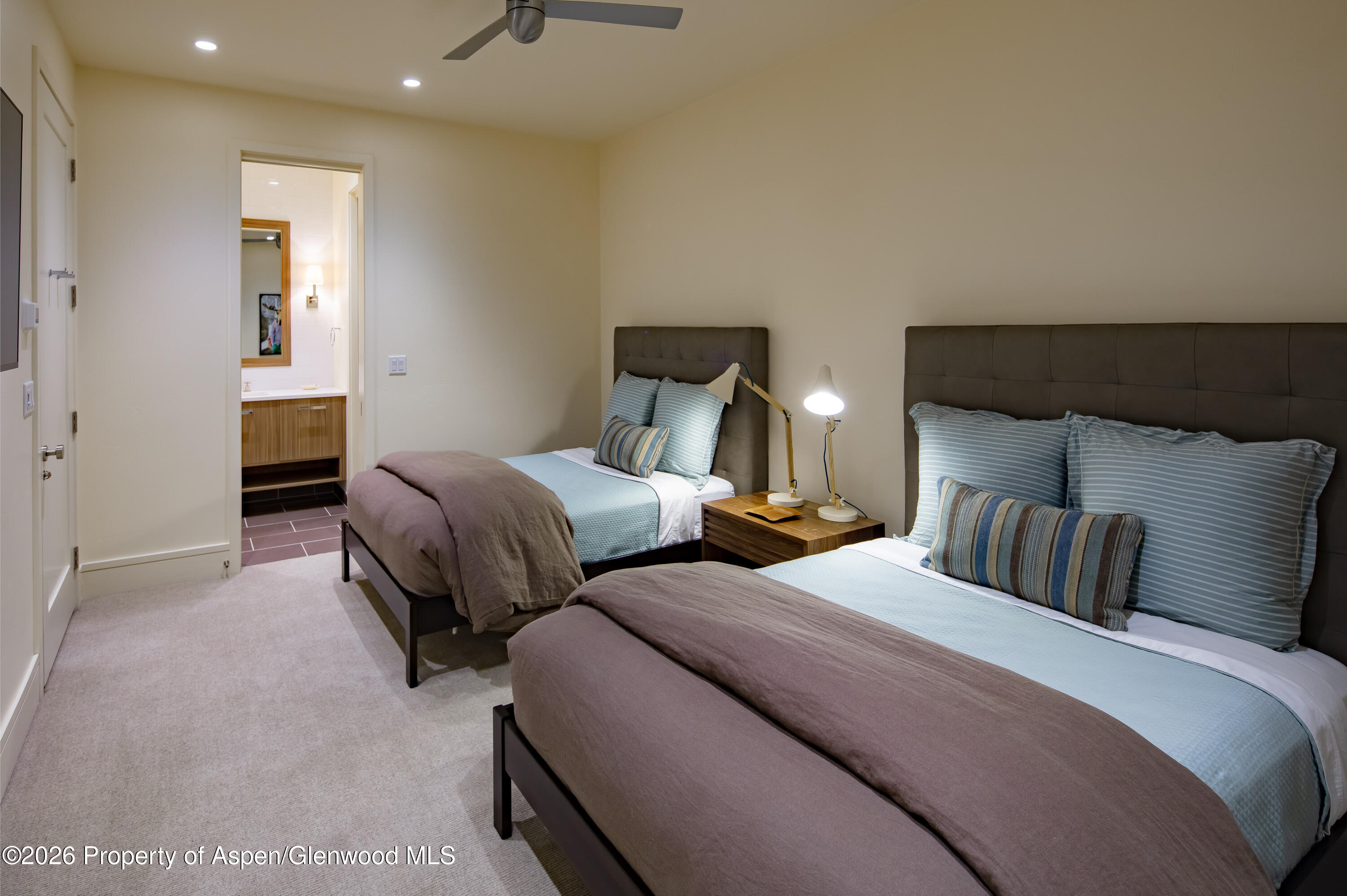 523 Walnut Street, Unit A Aspen, CO 81611 - Photo 23 of 31 108A3554