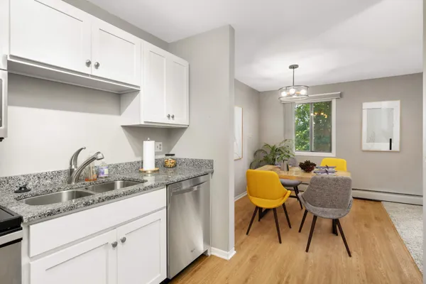 $215,000 | 1304 West Medicine Lake Drive, Unit 202, Minneapolis, MN 55441