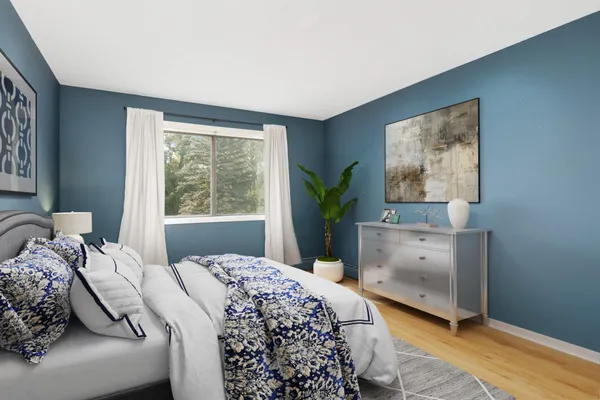 $215,000 | 1304 West Medicine Lake Drive, Unit 202, Minneapolis, MN 55441