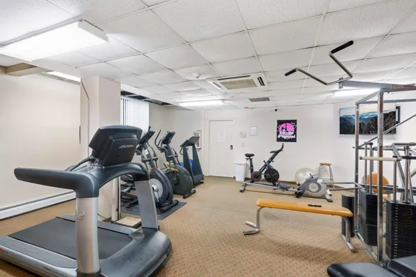 $215,000 | 1304 West Medicine Lake Drive, Unit 202, Minneapolis, MN 55441