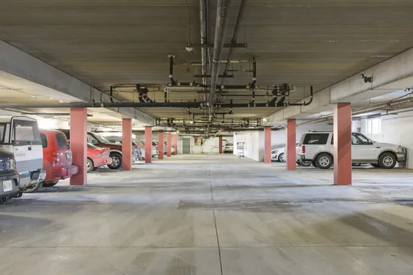 $215,000 | 1304 West Medicine Lake Drive, Unit 202, Minneapolis, MN 55441