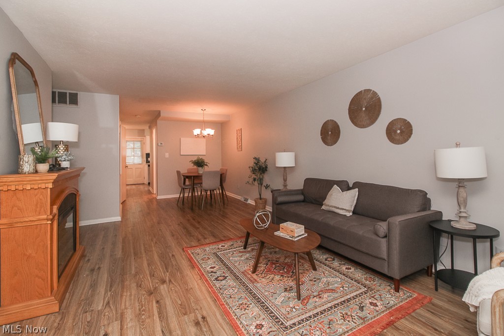 20127 Grannis Road, Unit 13 Cleveland, OH 44126 - Photo 4 of 26 Gallery Image 4
