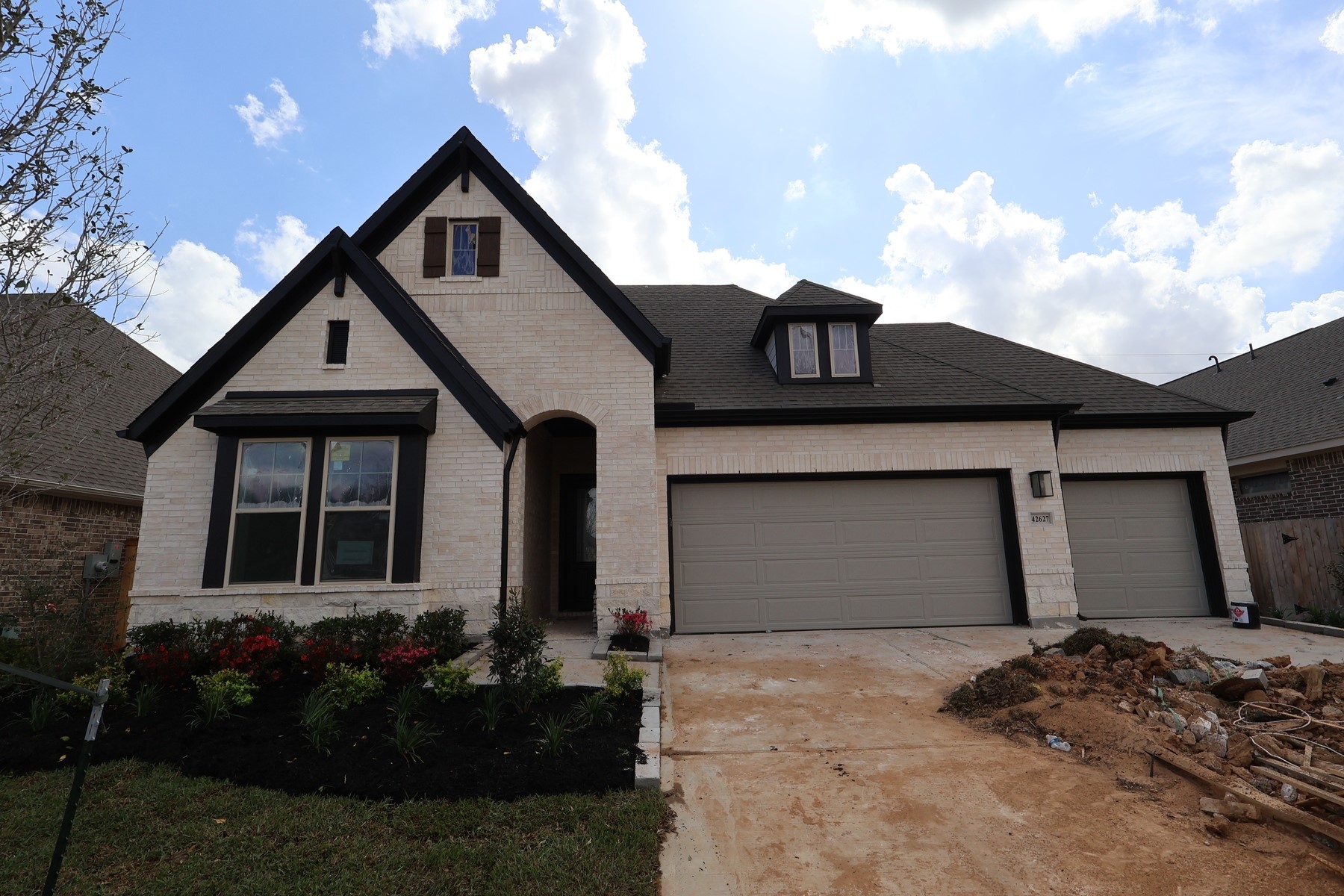 Welcome to The Conway by David Weekley Homes. **HOME ESTIMATED TO BE COMPLETE APRIL 2026**