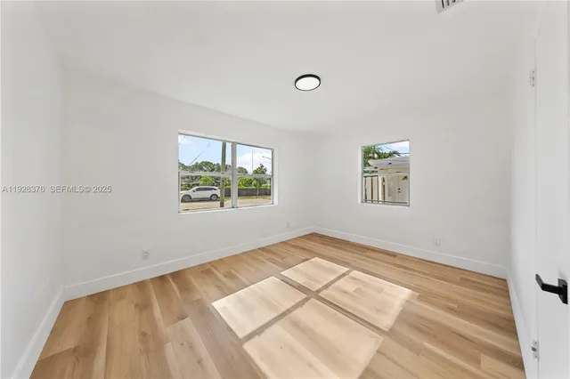 $384,990 | 608 Northwest 6th Court, Hallandale Beach, FL 33009