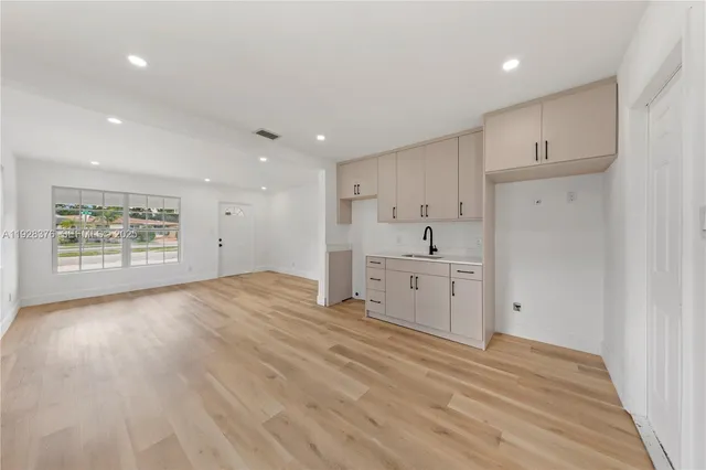 $384,990 | 608 Northwest 6th Court, Hallandale Beach, FL 33009