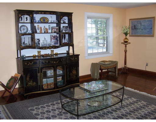 97 Shawsheen Road Andover, MA 01810 - Photo 11 of 19 Gallery Image 11