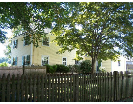 97 Shawsheen Road Andover, MA 01810 - Photo 2 of 19 Gallery Image 2