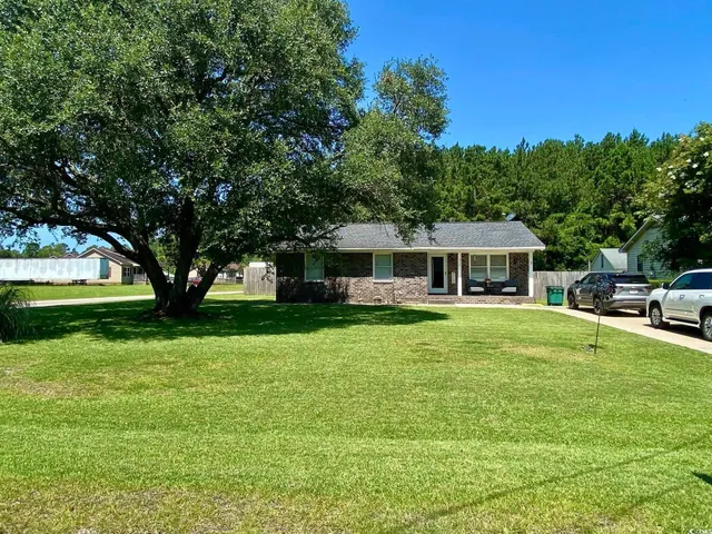 $240,000 | 512 South Hazel Avenue, Andrews, SC 29510