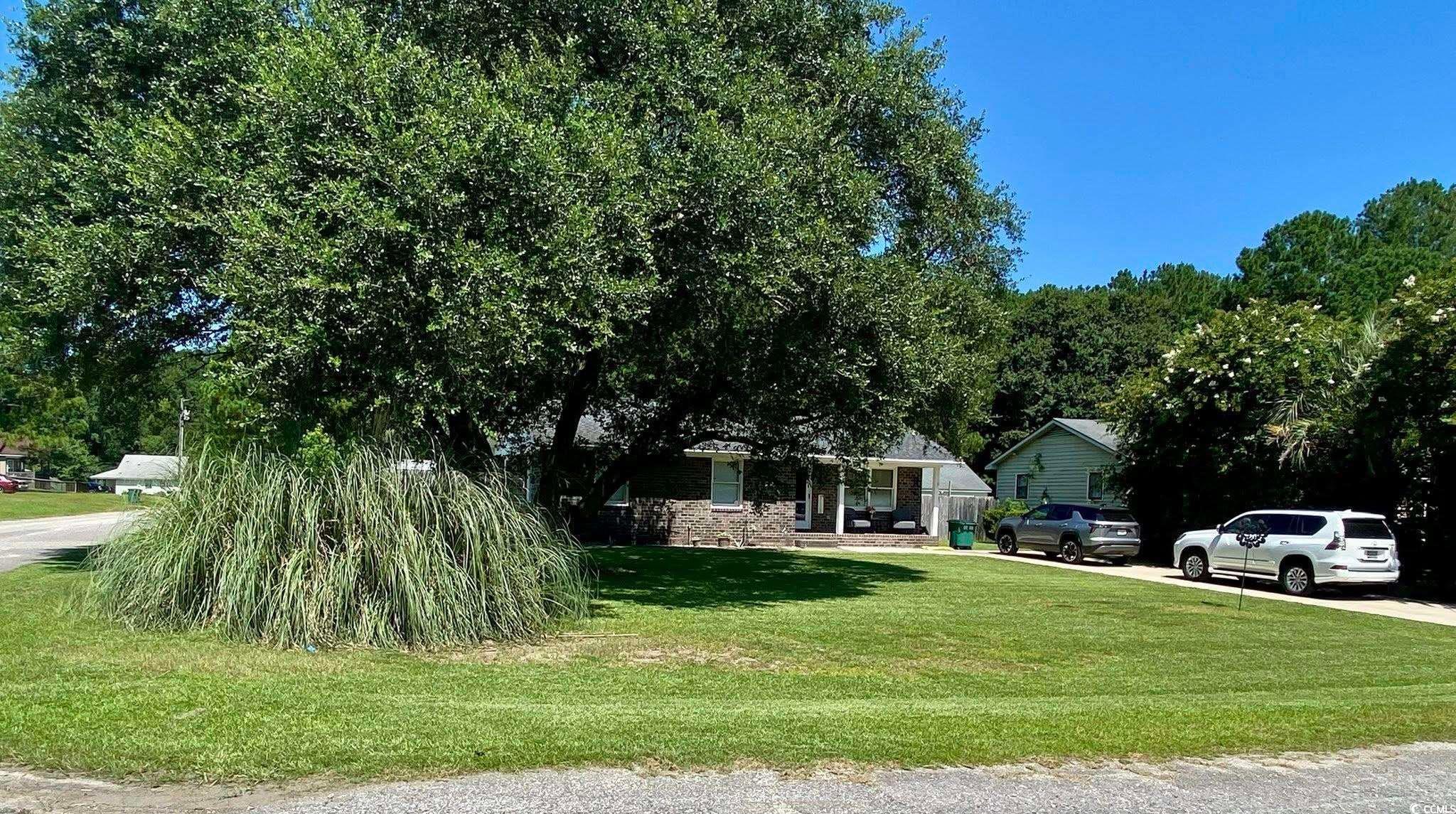 512 South Hazel Avenue Andrews, SC 29510 - Photo 3 of 15 View of grassy yard
