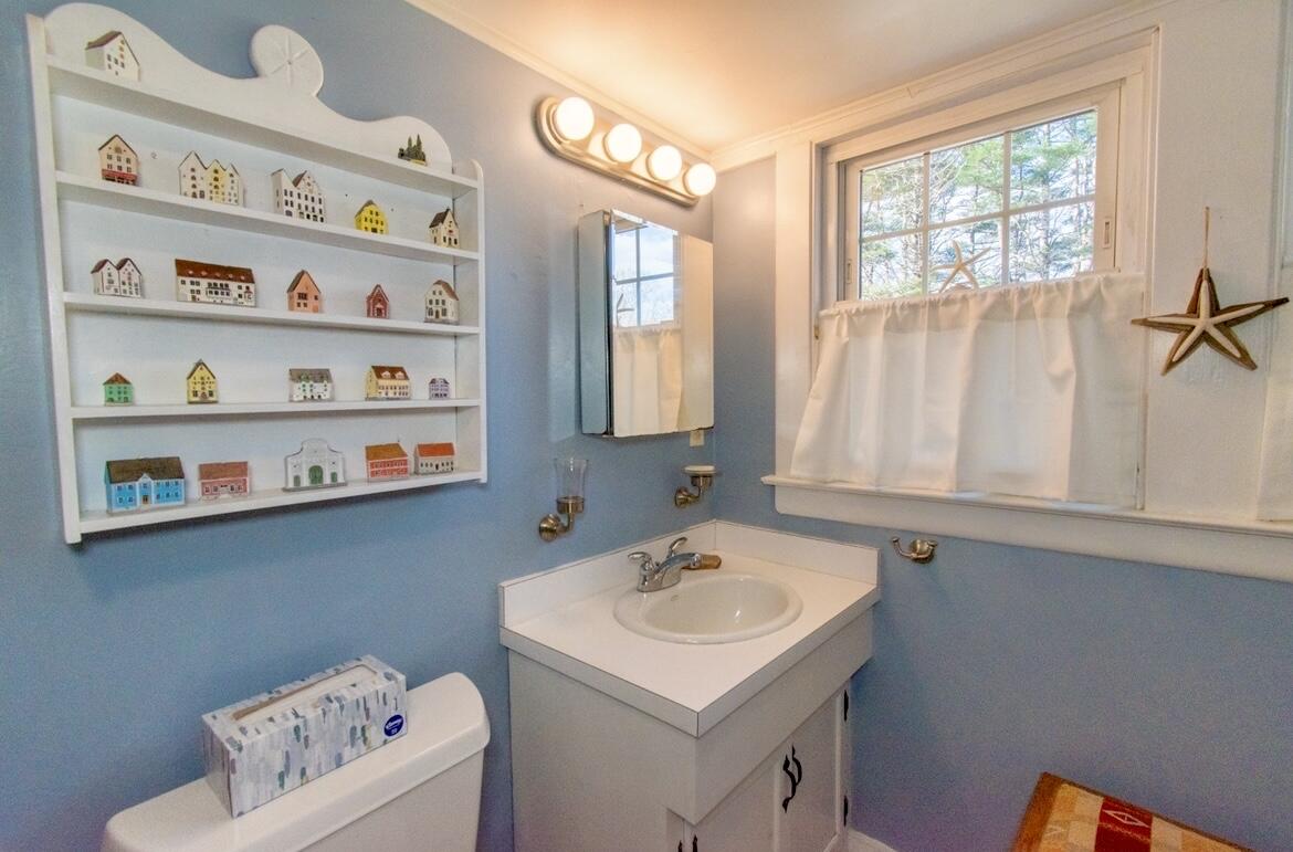 21 Edgewater Road Falmouth, ME 04105 - Photo 18 of 33 21 Edge 18