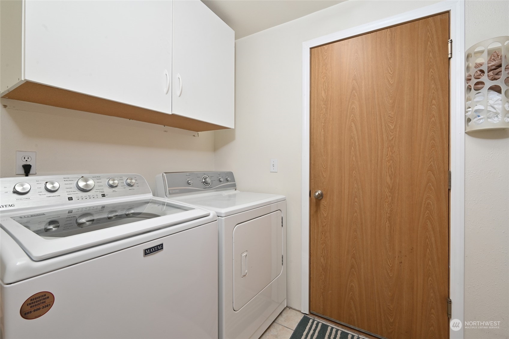 1703 Gohr Road Sultan, WA 98294 - Photo 10 of 16 a utility room with dryer and washer