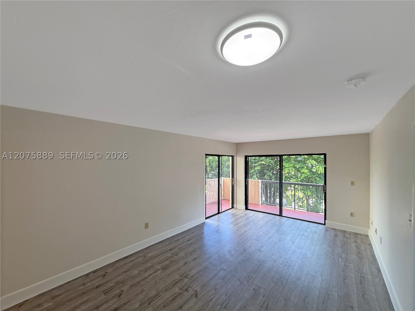 995 Southwest 84th, Unit 309 Miami, FL 33144 - Photo 2 of 27 Gallery Image 2