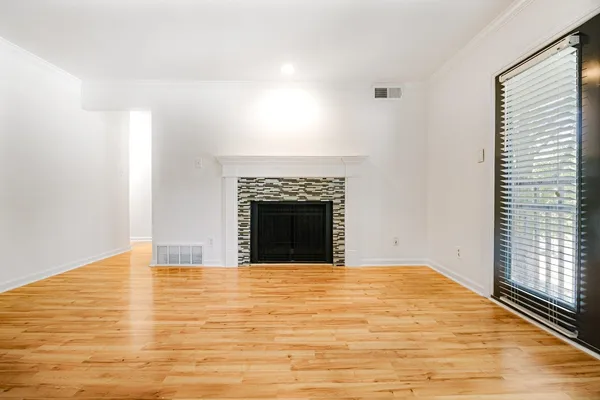 $224,900 | 1847 Gray Ridge Cove, Unit 2, Germantown, TN 38138