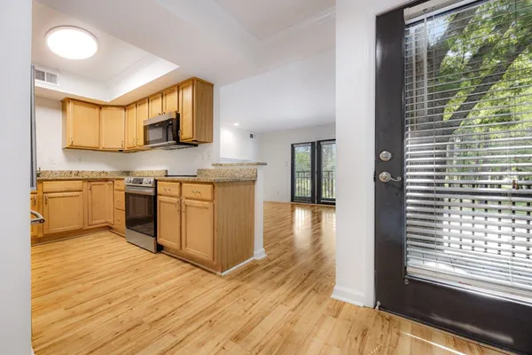 $224,900 | 1847 Gray Ridge Cove, Unit 2, Germantown, TN 38138