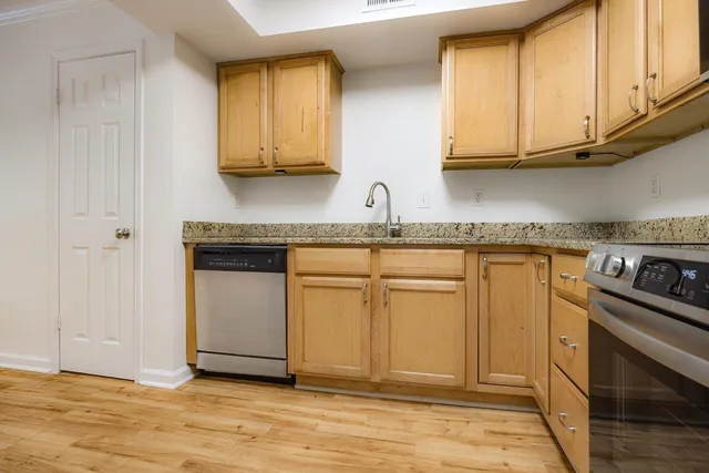 $229,900 | 1847 Gray Ridge Cove, Unit 2, Germantown, TN 38138