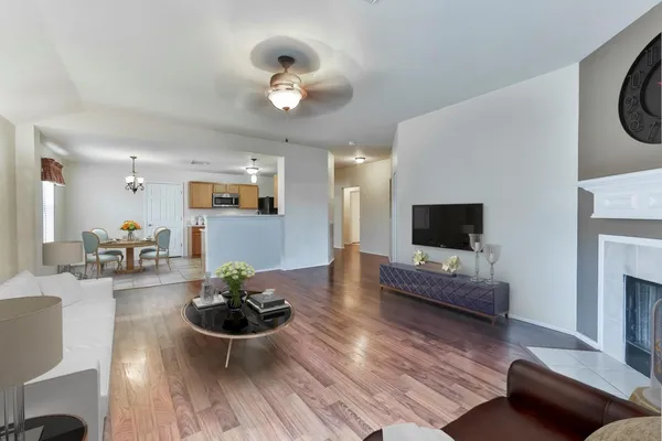 $1,900 | 9215 Dunain Park Court, Houston, TX 77095