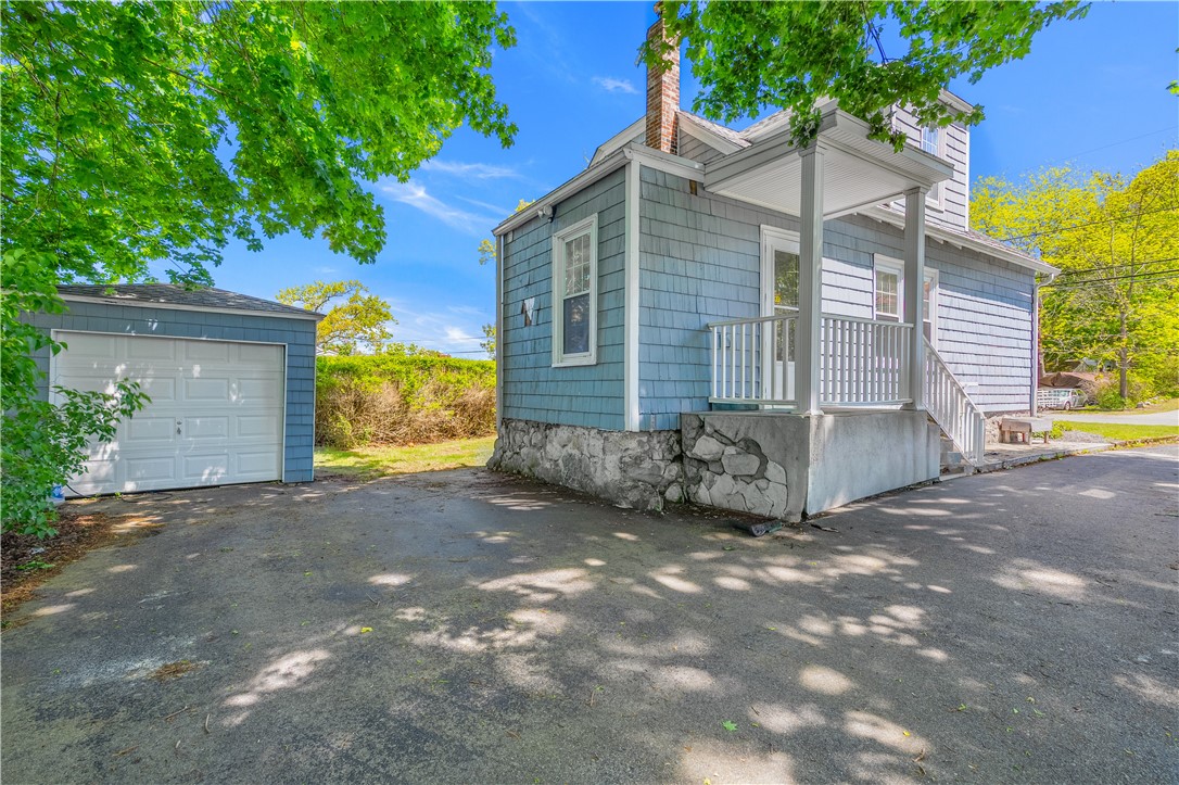 195 Talcott Street Woonsocket, RI 02895 - Photo 9 of 34