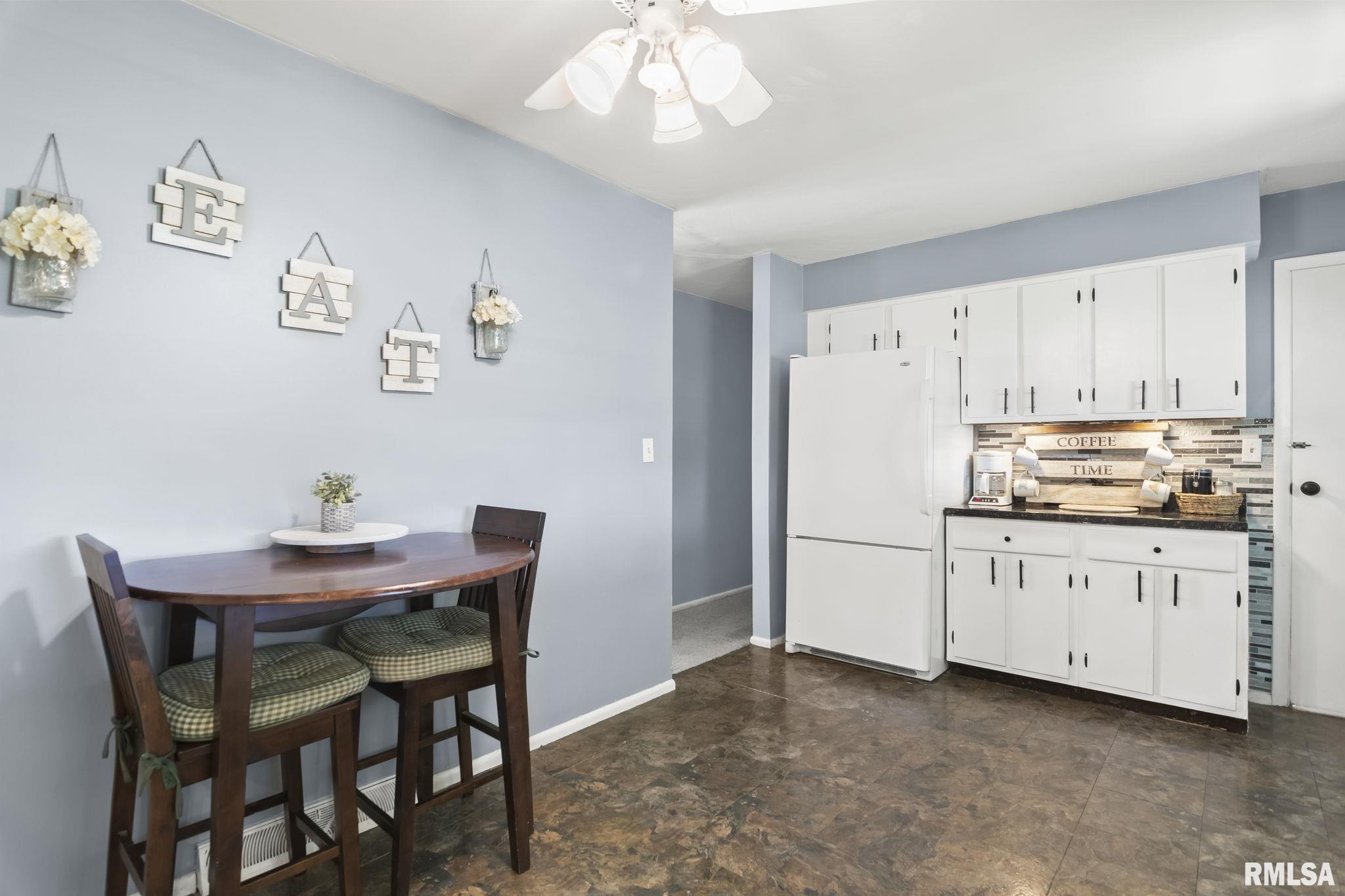 19 St Marys Court Springfield, IL 62702 - Photo 11 of 38 Gallery Image 11