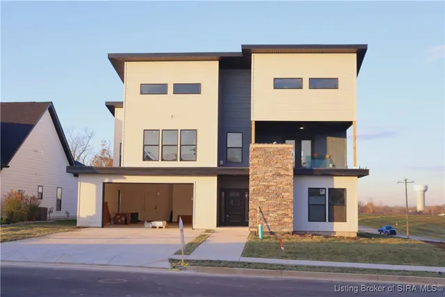 $779,955 | 1019 Ridgeview Drive, Jeffersonville, IN 47130