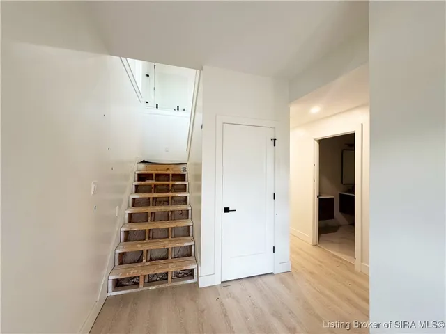 $779,955 | 1019 Ridgeview Drive, Jeffersonville, IN 47130