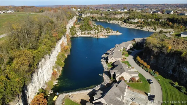 $779,955 | 1019 Ridgeview Drive, Jeffersonville, IN 47130