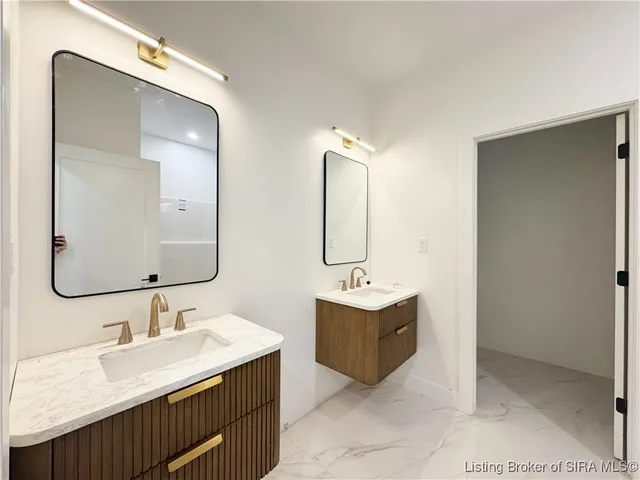 $779,955 | 1019 Ridgeview Drive, Jeffersonville, IN 47130