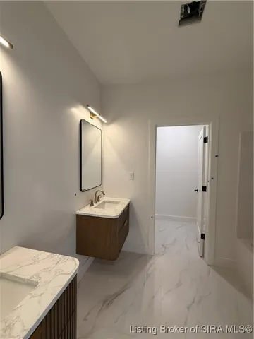 $779,955 | 1019 Ridgeview Drive, Jeffersonville, IN 47130