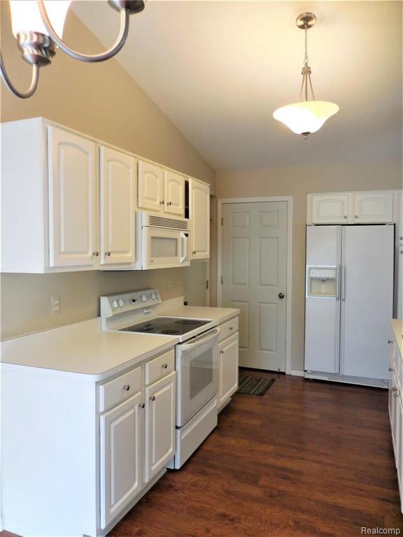 3097 High Pointe Ridge Road Lake Orion, MI 48359 - Photo 16 of 38