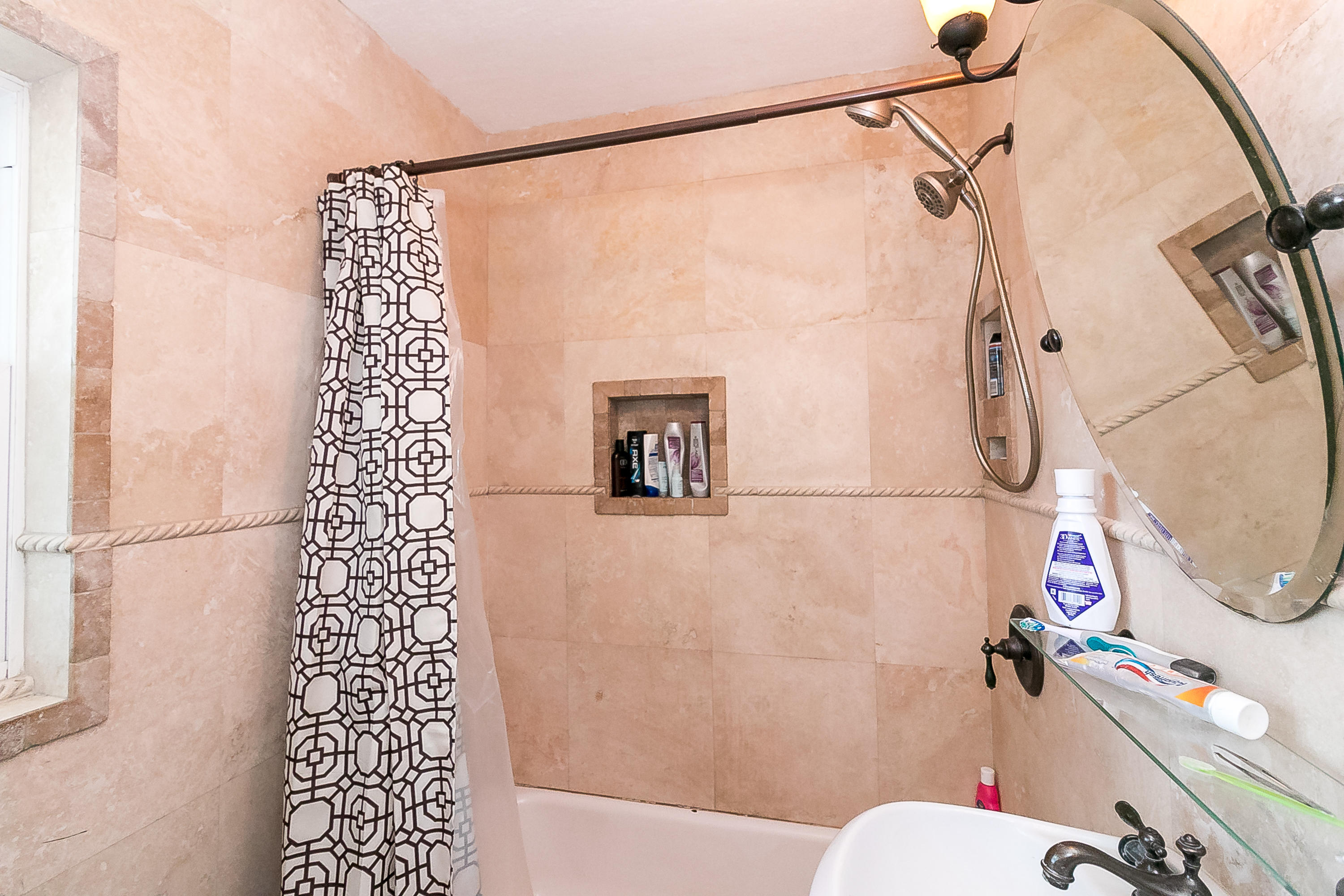 10 Choctawhatchee Road Northeast Fort Walton Beach, FL 32548 - Photo 12 of 19 Full Bath