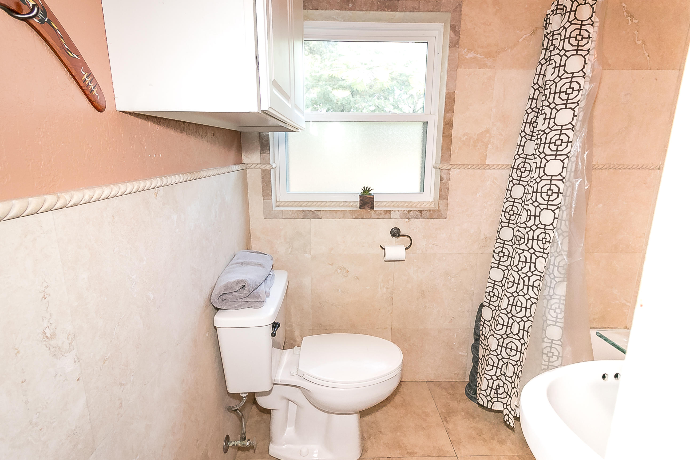 10 Choctawhatchee Road Northeast Fort Walton Beach, FL 32548 - Photo 13 of 19 Full Bath
