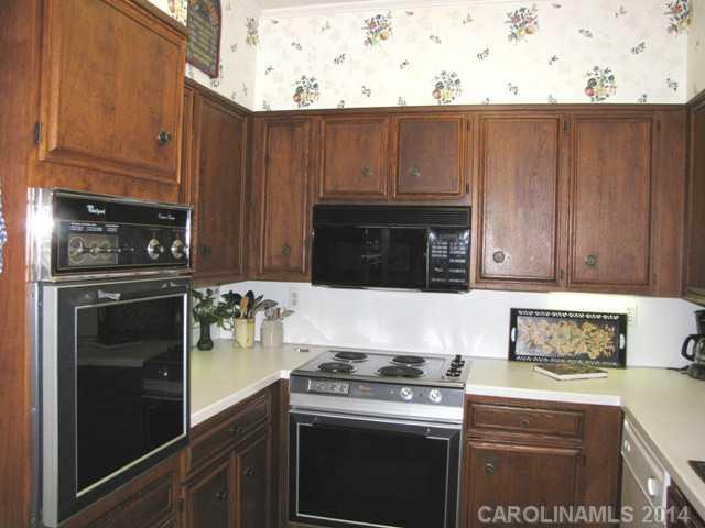 904 Cherokee Road, Unit 1 Charlotte, NC 28207 - Photo 7 of 15 Gallery Image 7