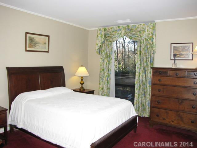 904 Cherokee Road, Unit 1 Charlotte, NC 28207 - Photo 10 of 15 Gallery Image 10
