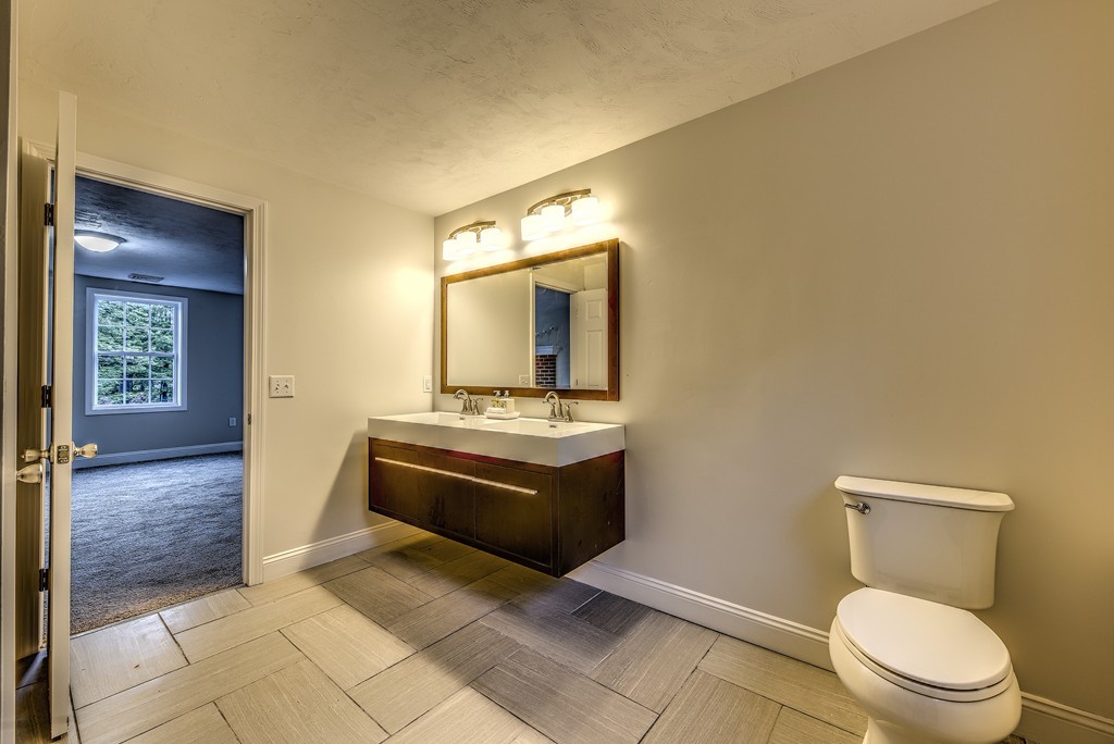 47 Parker Road Shirley, MA 01464 - Photo 16 of 30