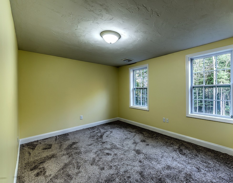 47 Parker Road Shirley, MA 01464 - Photo 20 of 30